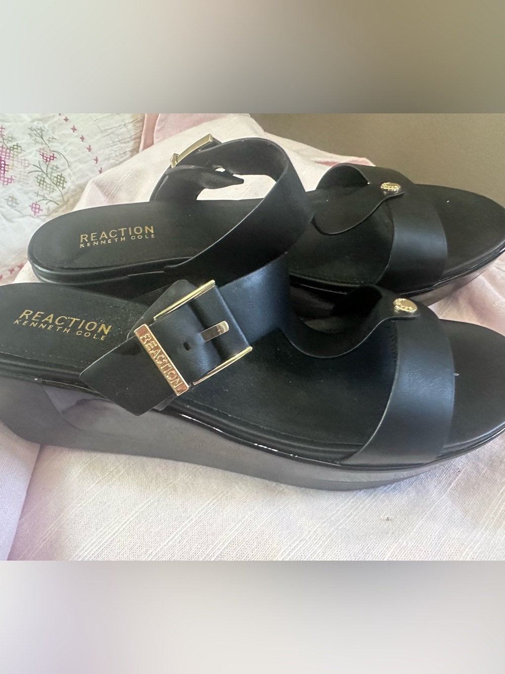 Reaction Kenneth Cole Black Sandal with Gold Buckle
